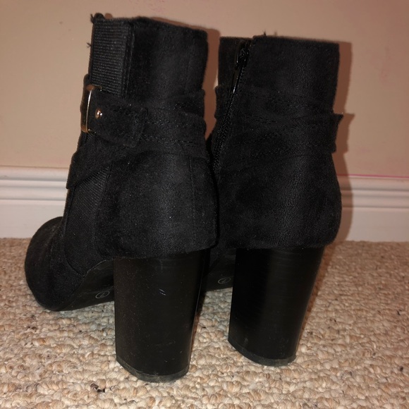 Black ankle boots with gold belt detailing - Picture 1 of 4